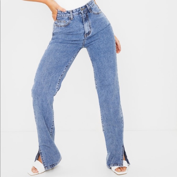 PrettyLittleThing Denim - Vintage Wash Split Hem Jeans
